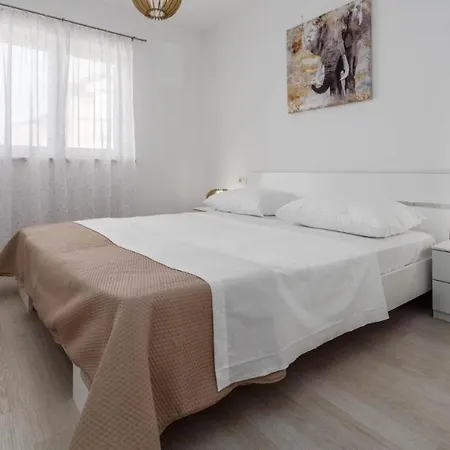 Appartement Edi Premium White *