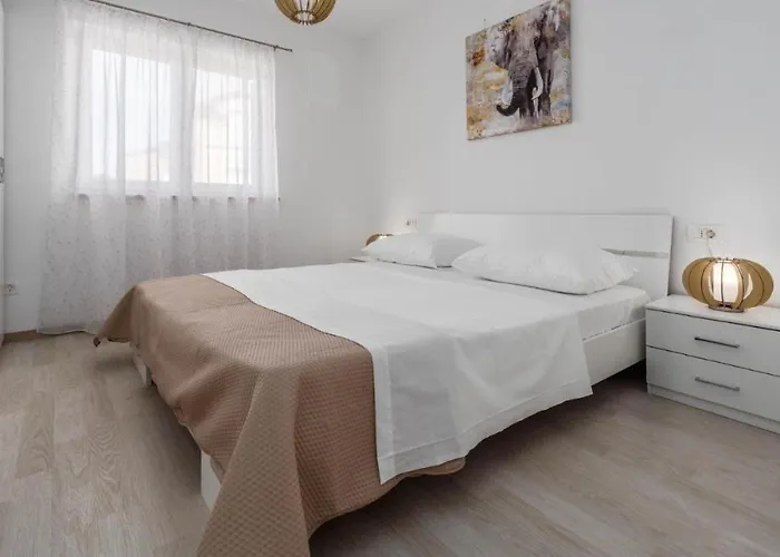 Appartement Edi Premium White *