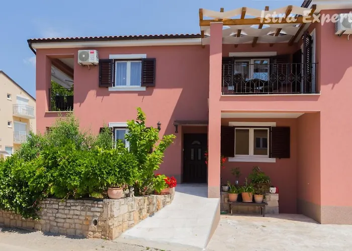 Edi Premium White Appartement Funtana