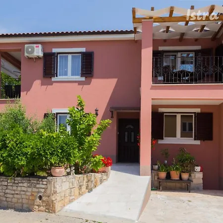 Edi Premium White Apartment Funtana